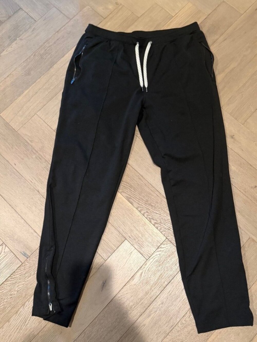Vuori Sunday Performance Jogger – Men's XL – Black Athleisure Pants